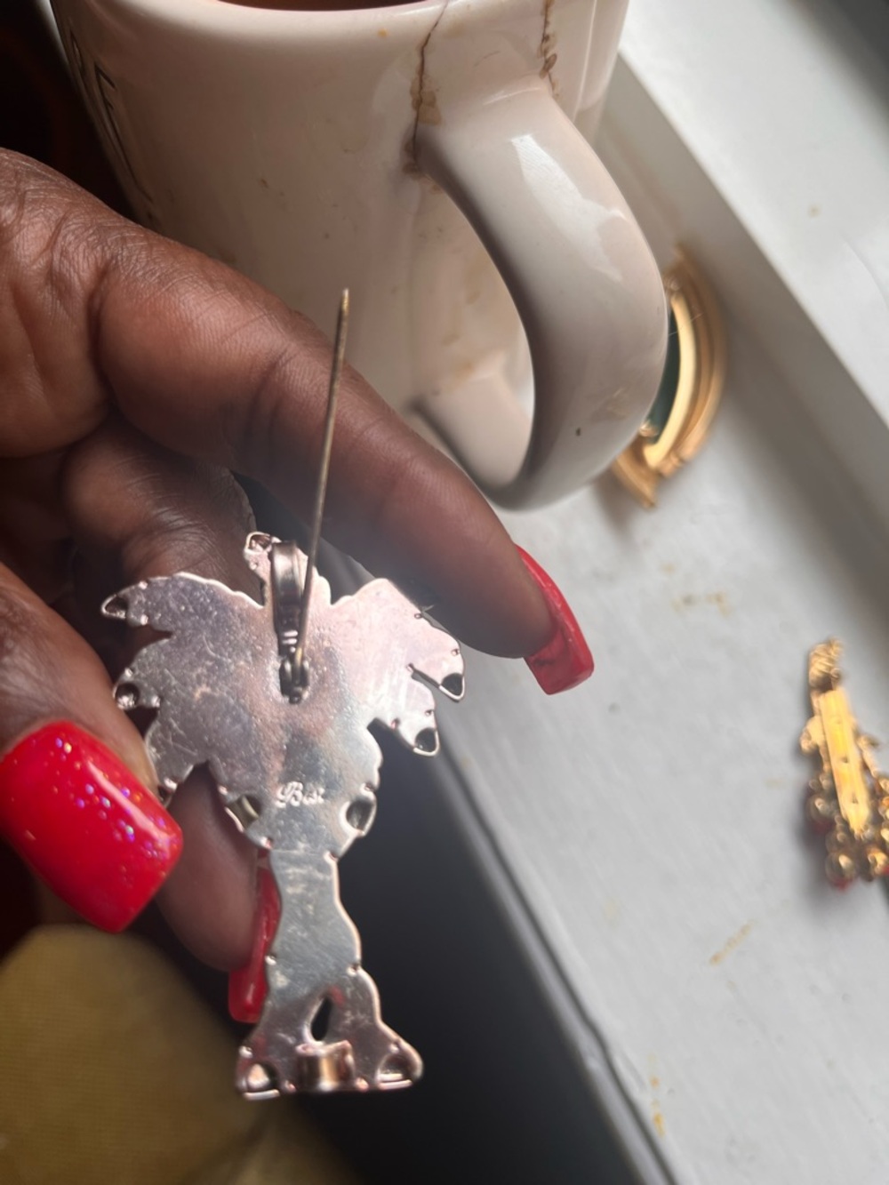 Gold & Silver Palm Tree Rhinestone Pin - Picture 3 of 3